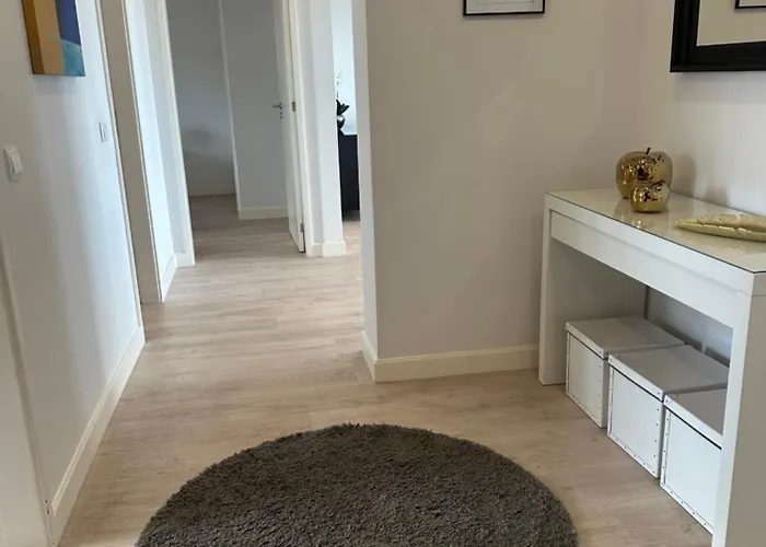 H&f View アパート *