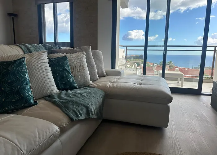 H&f View フンシャル